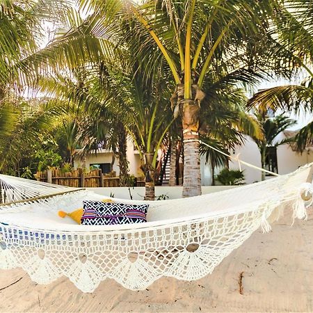 La Puerta Azul Beachfront - Adults Only Isla Holbox Exterior photo