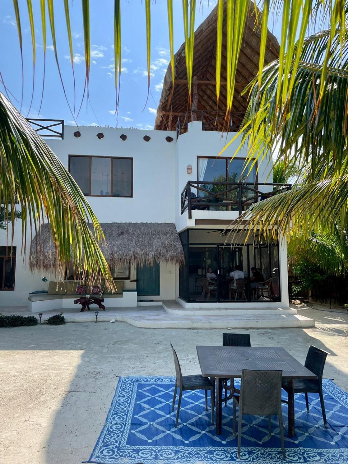 La Puerta Azul Beachfront - Adults Only Isla Holbox Exterior photo