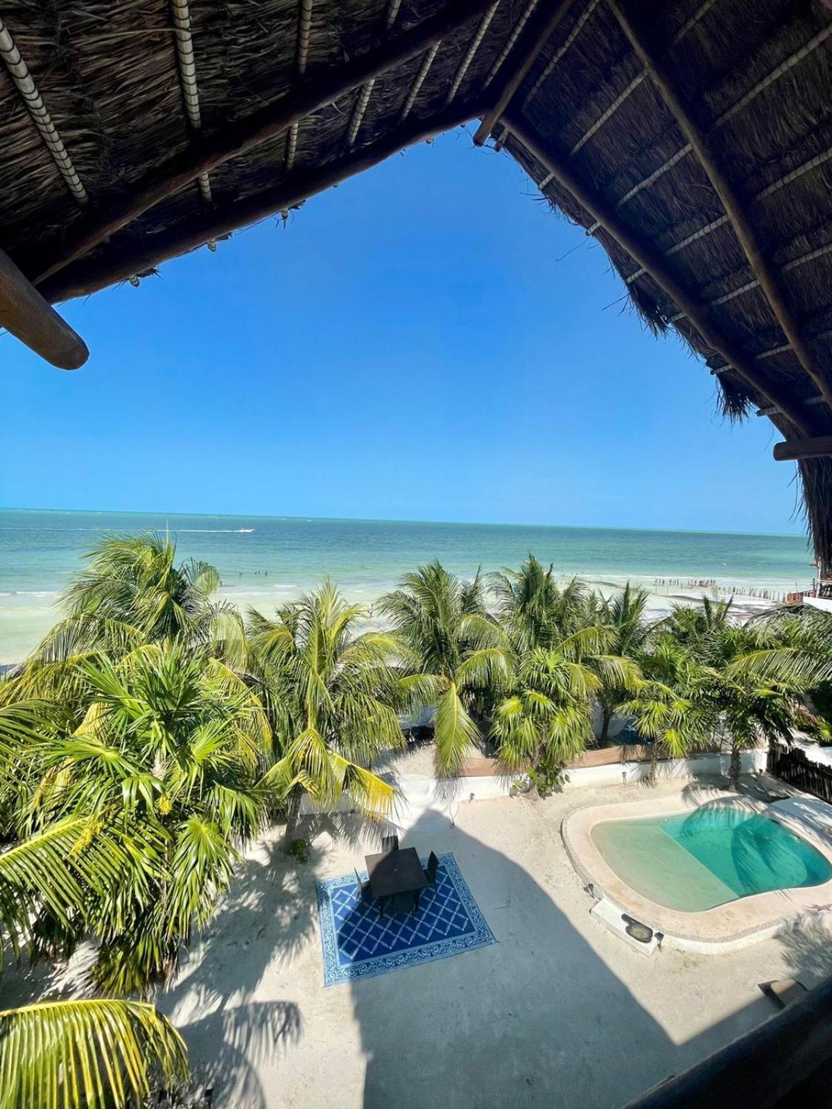 La Puerta Azul Beachfront - Adults Only Isla Holbox Exterior photo
