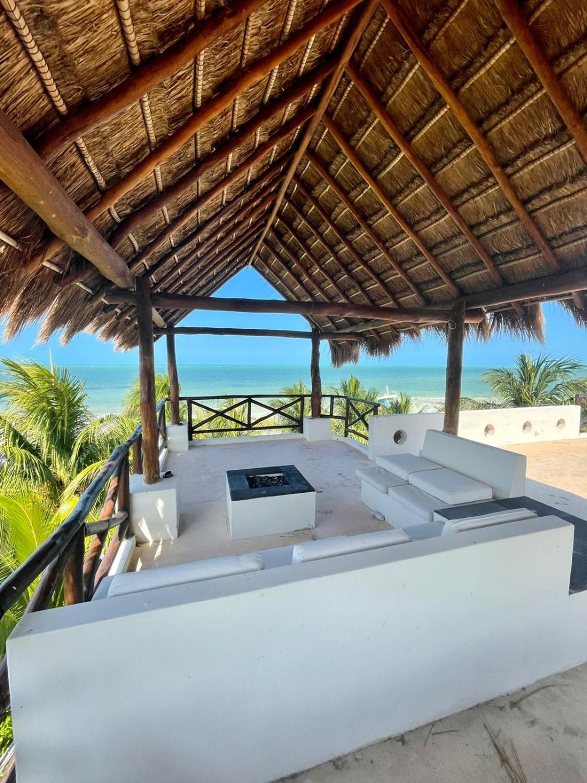 La Puerta Azul Beachfront - Adults Only Isla Holbox Exterior photo