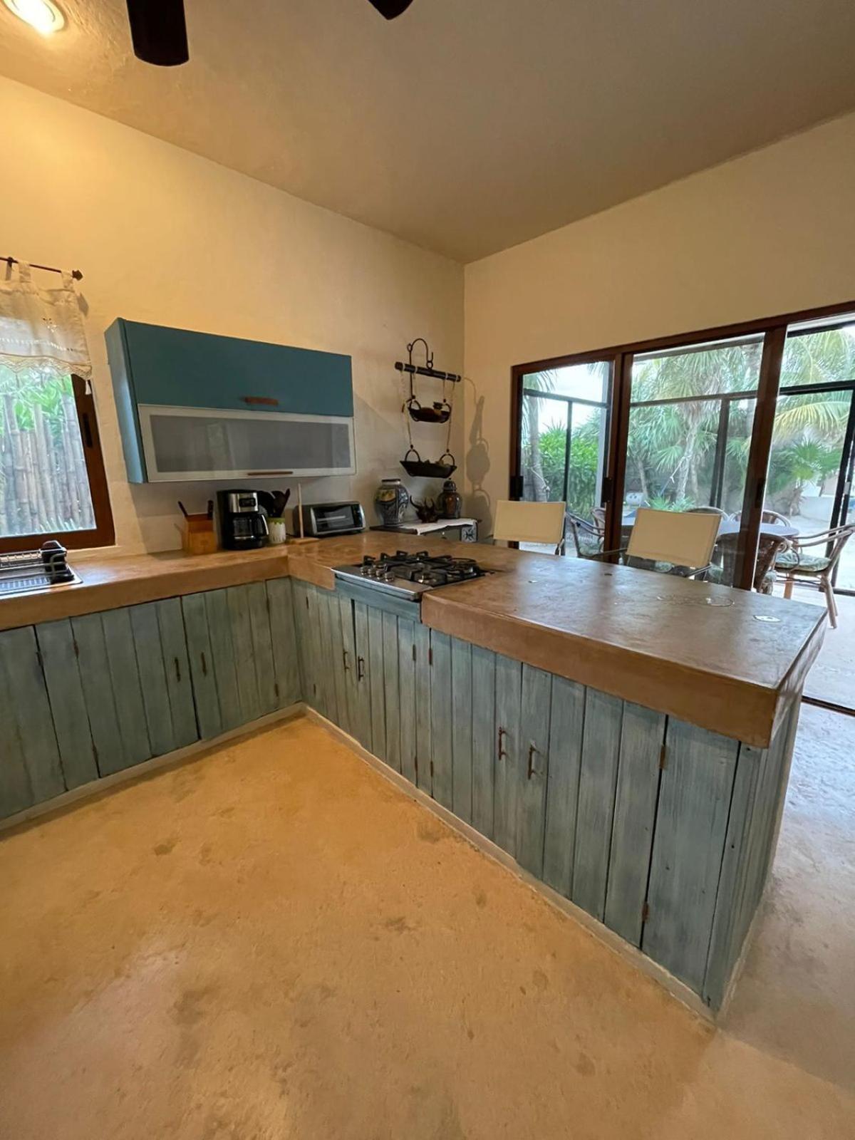 La Puerta Azul Beachfront - Adults Only Isla Holbox Exterior photo