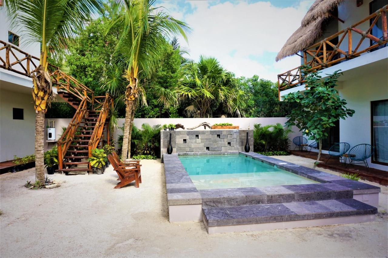 La Puerta Azul Beachfront - Adults Only Isla Holbox Exterior photo