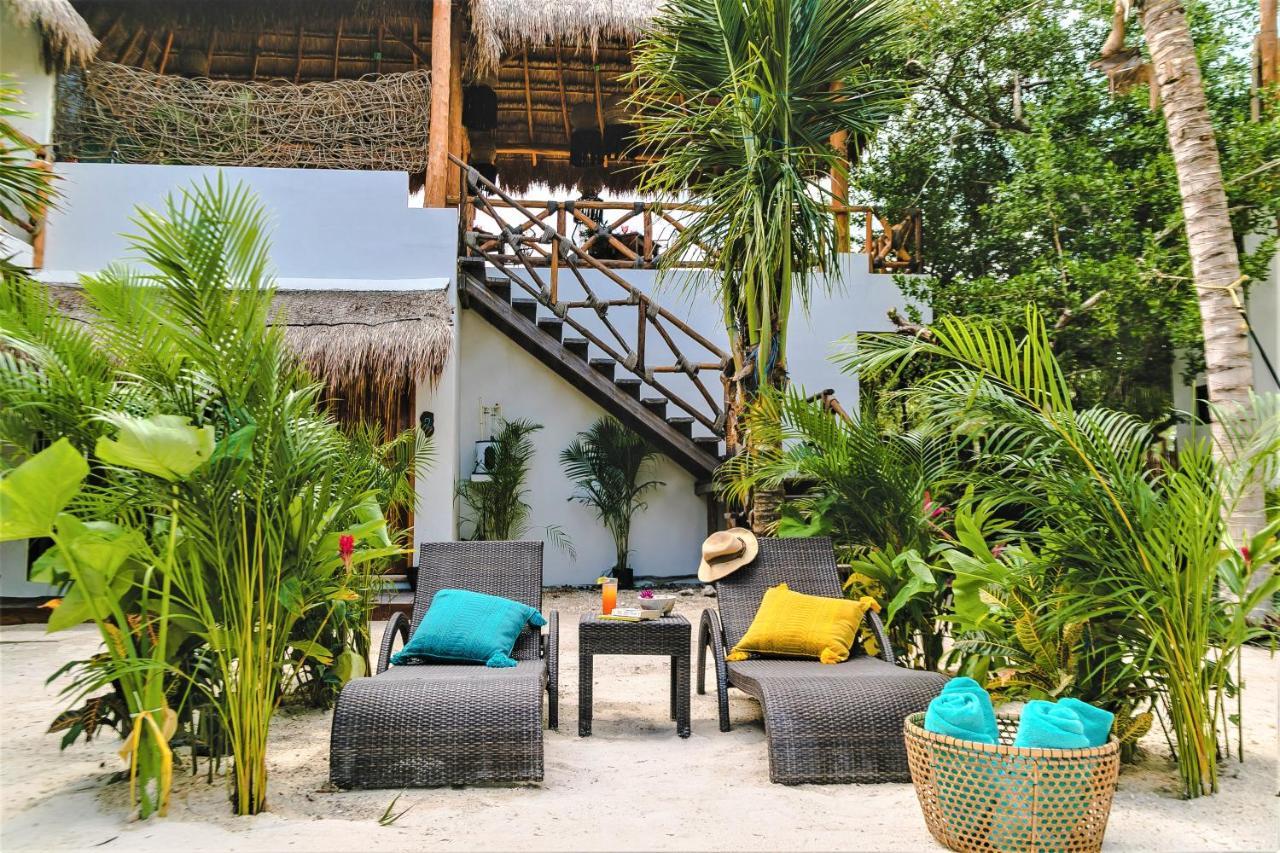 La Puerta Azul Beachfront - Adults Only Isla Holbox Exterior photo