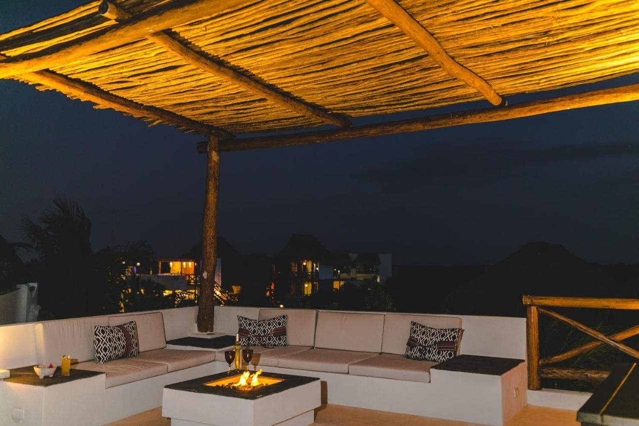 La Puerta Azul Beachfront - Adults Only Isla Holbox Exterior photo