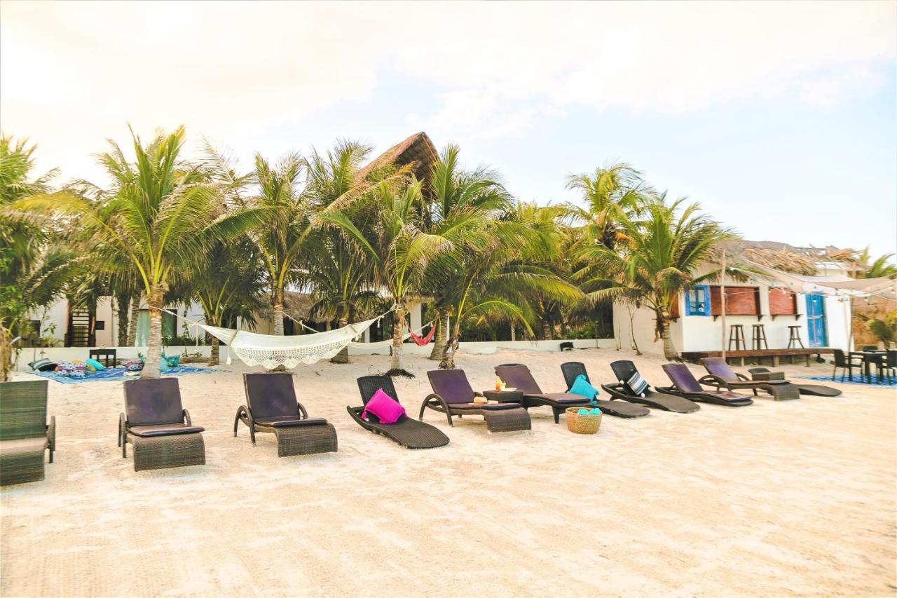 La Puerta Azul Beachfront - Adults Only Isla Holbox Exterior photo